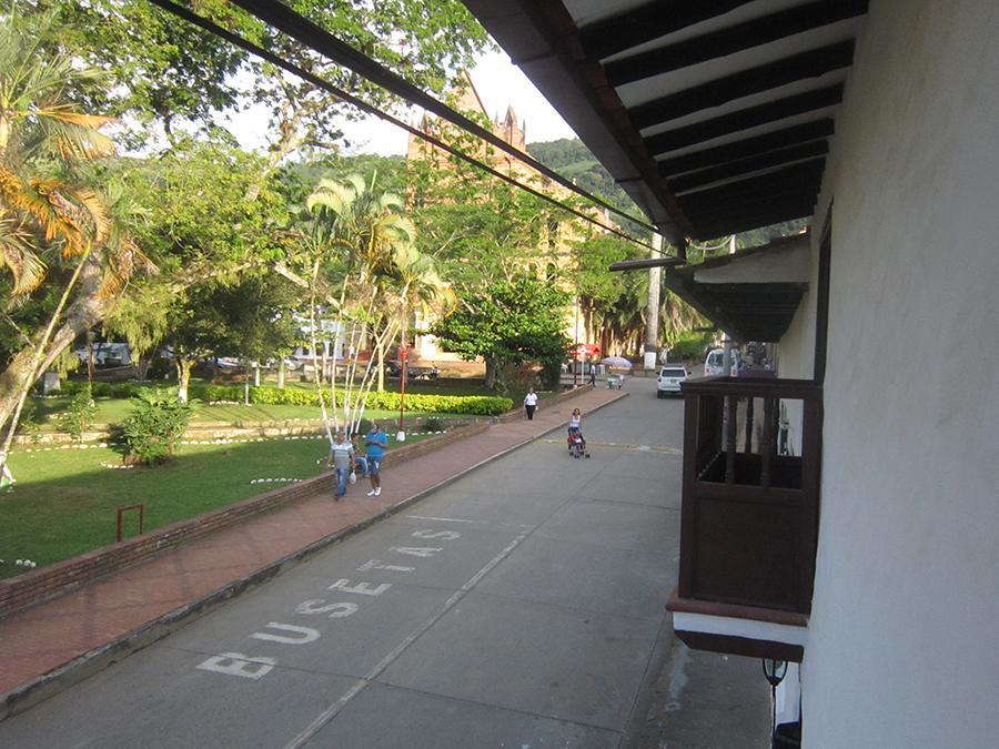 Hotel Central Graciela Valle de San José Buitenkant foto